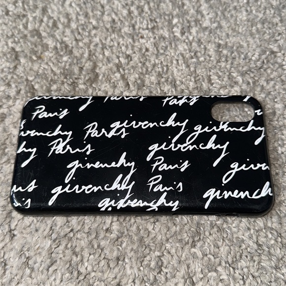Givenchy iPhone case - Picture 3 of 6